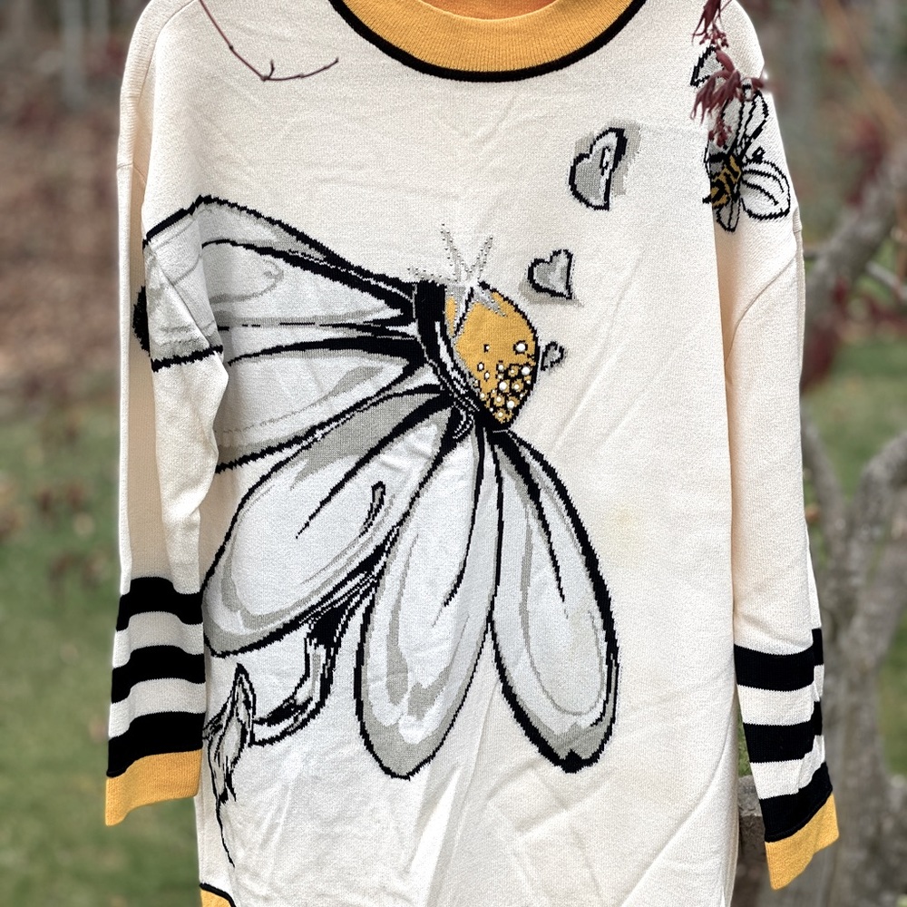ST John longer light sweater